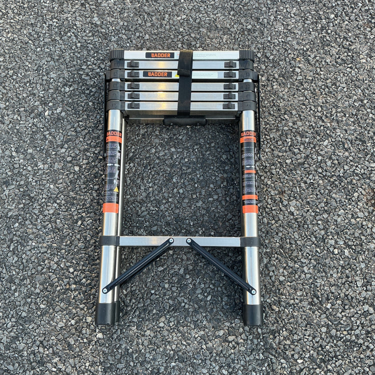 【中古・比較的綺麗です！】 メーカー不明 LADDER ステップ7段 伸縮脚立 高さ：約0.78~2.6m 【越谷店】