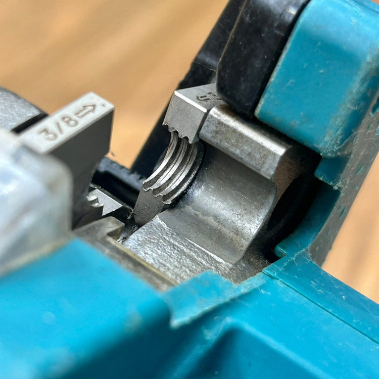 良品 マキタ (makita) 充電式全ネジカッター SC102DZK 本体ケースセット 【船橋馬込店】