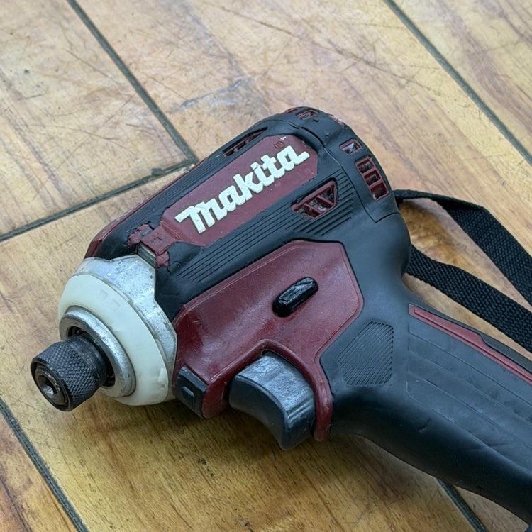 動作良好 18V コードレスインパクトドライバー TD171DZAR 【リライズ蓮田店】