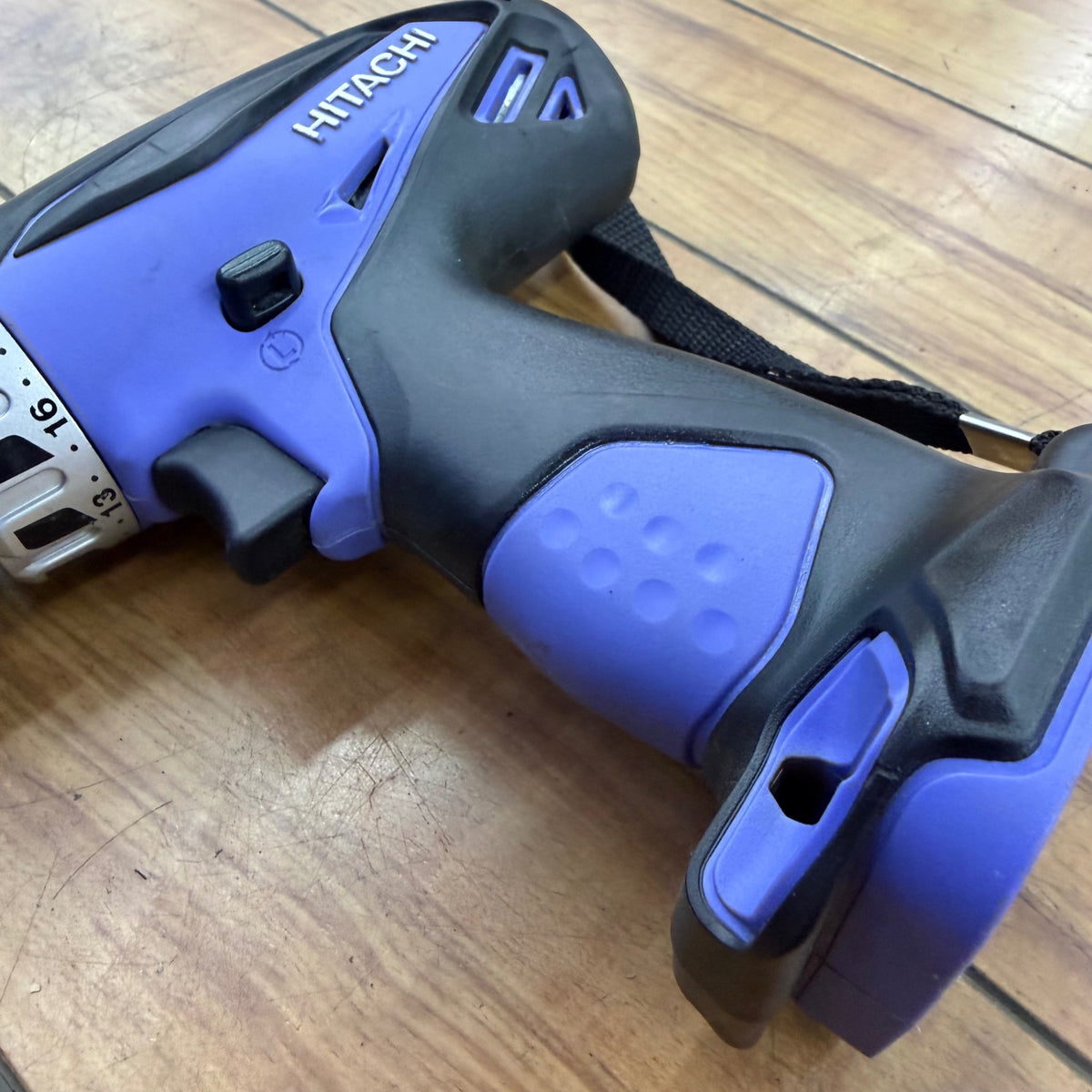 程度良好 12V コードレスドライバドリル FDS12DVD 【リライズ蓮田店】