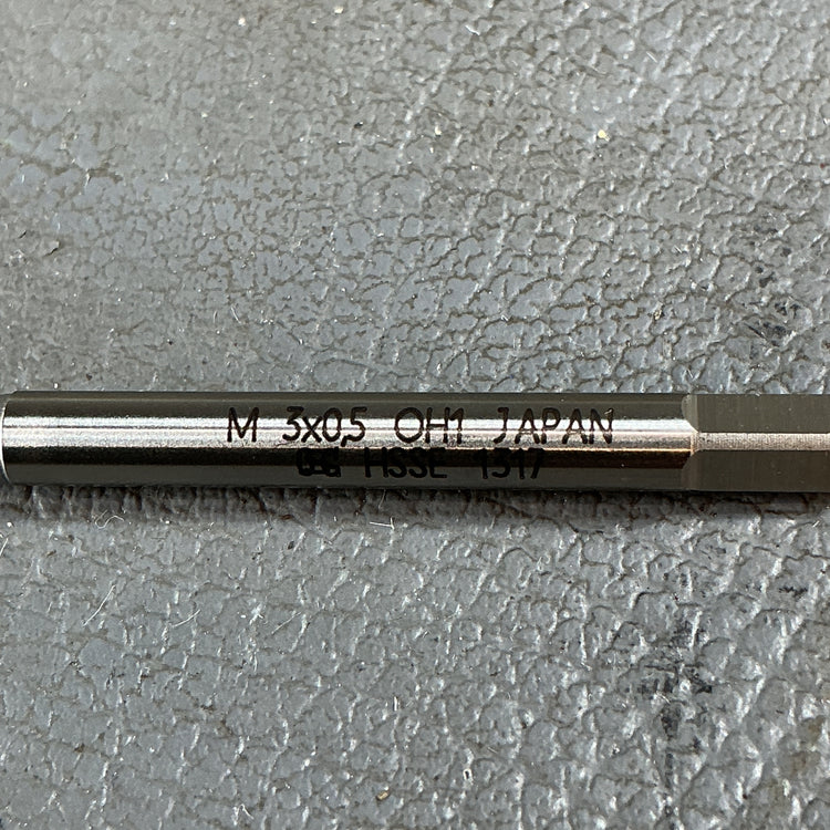 【未使用】OSG　ハンドタップ 一般用 ロングシャンク EXSST M3×0.5×120　5本入りが4箱  【越谷店】