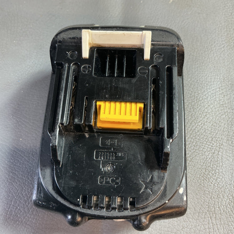 【中古】マキタ(makita) リチウムイオンバッテリー 18V/3.0Ah BL1830B  【越谷店】