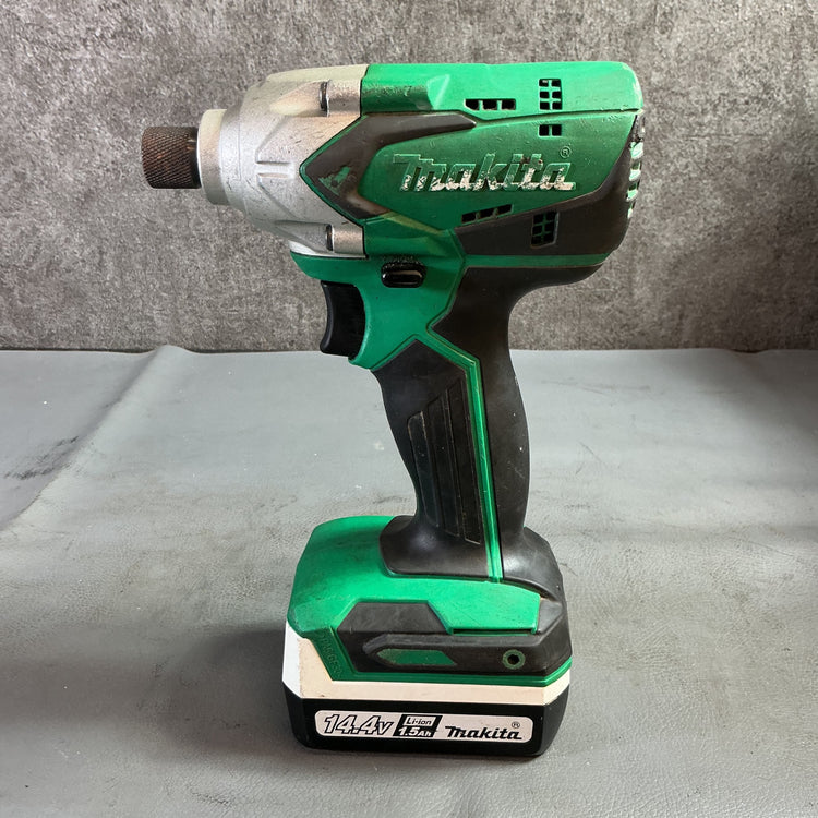 【中古】 マキタ(makita) 充電式インパクトドライバ M697D  【越谷店】