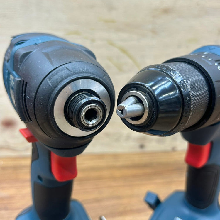 美品 ボッシュ BOSCH 18V コンボキット インパクトドライバー GDR18V-200 ドライバードリル GSB18V-55  【船橋馬込店】