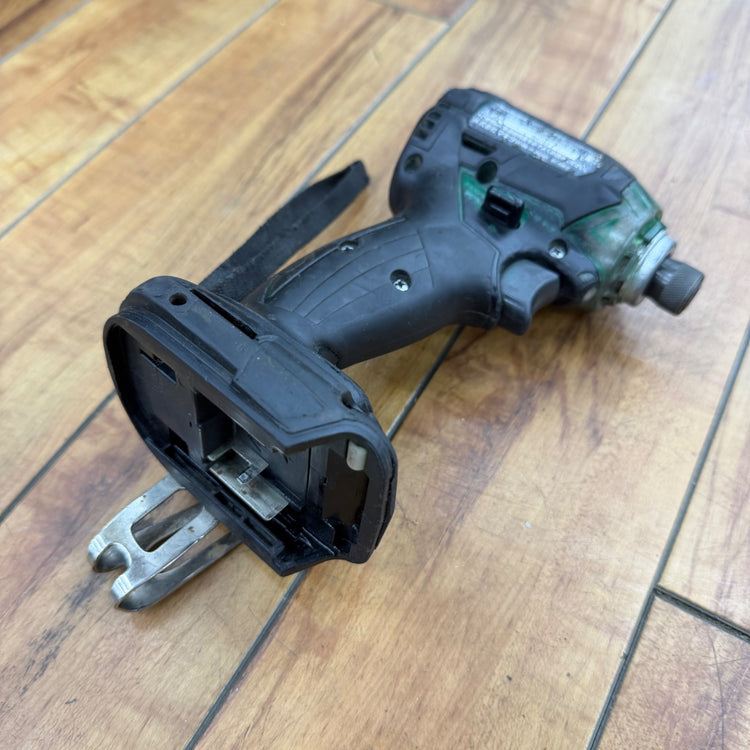 動作確認済み 14.4V コードレスインパクトドライバー TD137DZ 【リライズ蓮田店】