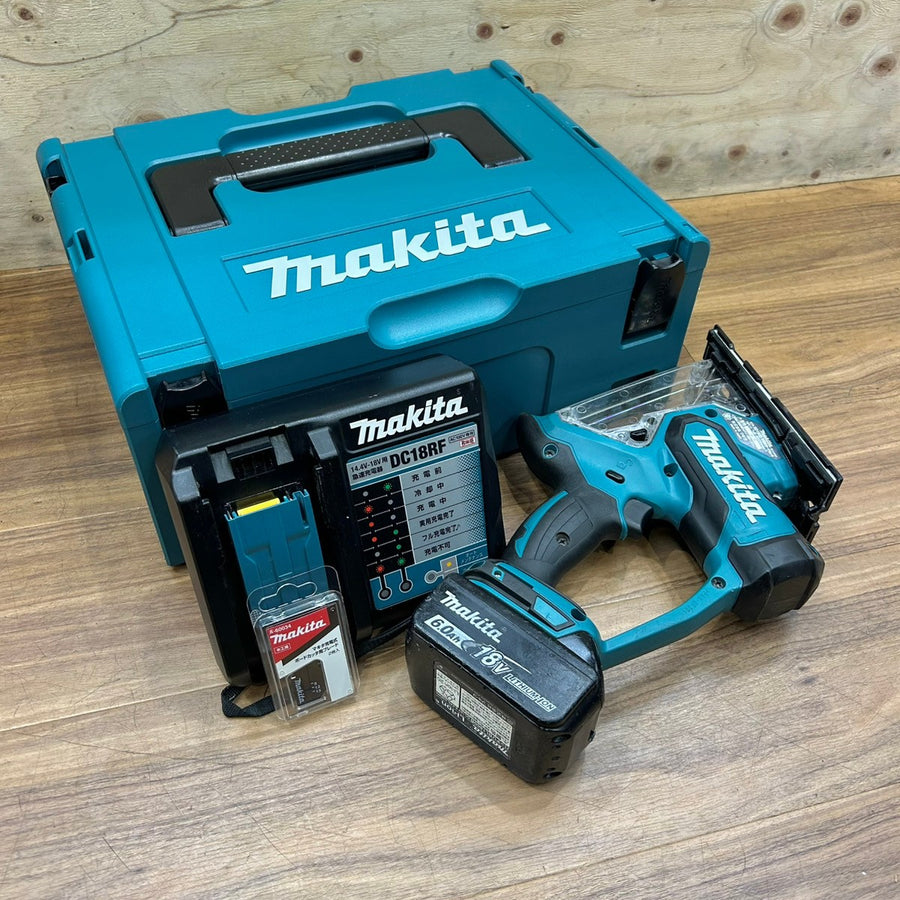 未使用 ブレード付き マキタ(makita) 18V 充電式ボードカッター SD180DRG A-60034 【船橋馬込店】