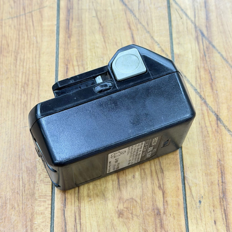 使用充電確認済み リチウムイオンバッテリー 18V/3.0Ah BSL1830 【リライズ蓮田店】
