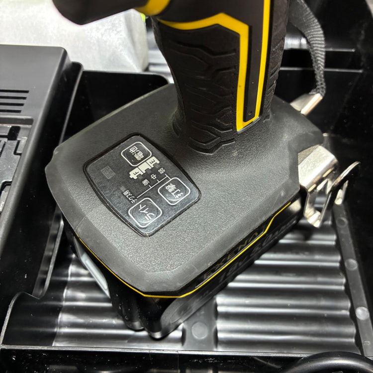 美品！アタッチメント2種付き！充電インパクトドライバー EZ1PD1J18A1Y【市川行徳店】