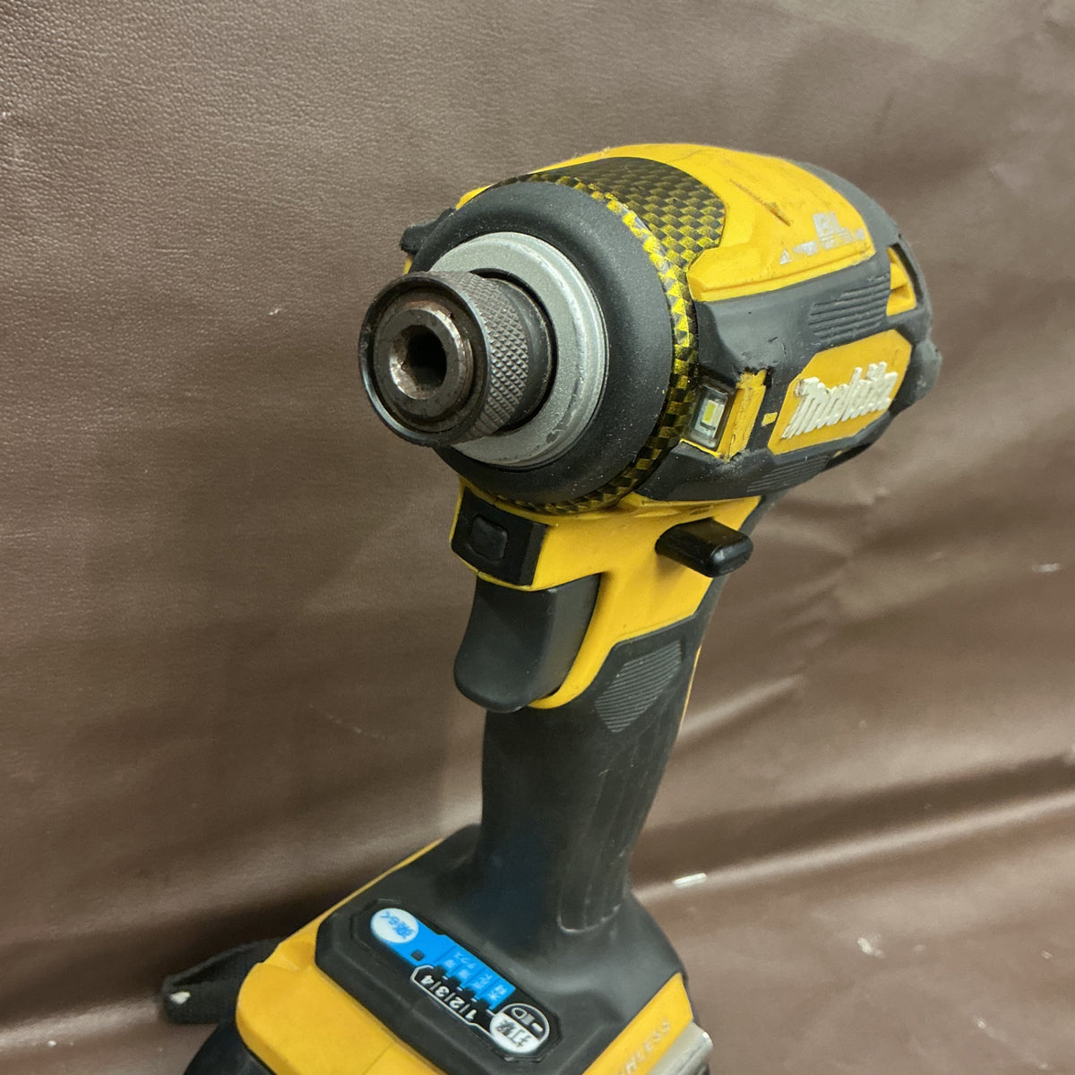 【中古品・限定色！バッテリ付き！】 マキタ(makita) コードレスインパクトドライバー TD172DZFY 【越谷店】