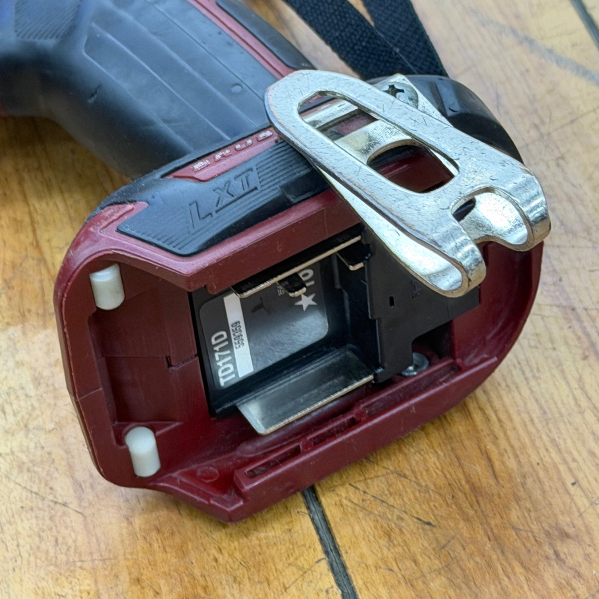 動作良好 18V コードレスインパクトドライバー TD171DZAR 【リライズ蓮田店】