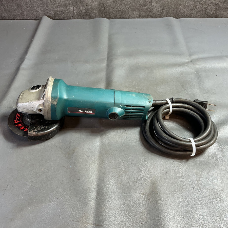 【中古】マキタ 9520B 100㎜ディスクグラインダー  【越谷店】
