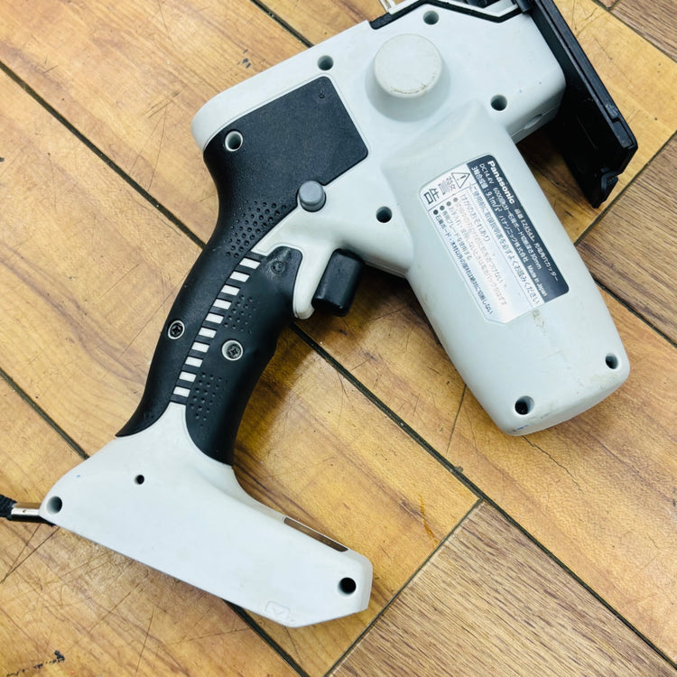 14.4Vコードレス角穴カッター EZ4543 本体のみ【中古】 【蓮田店】