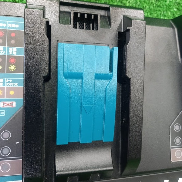 2口急速充電器 DC18RD 【野田愛宕店】