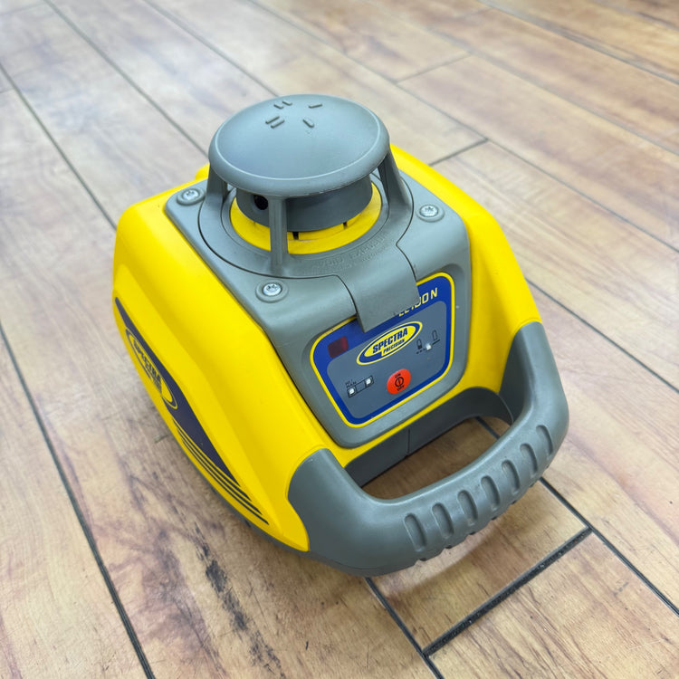 動作確認済み レーザーレベル LL100N 受光器 ケース付属【リライズ蓮田店】