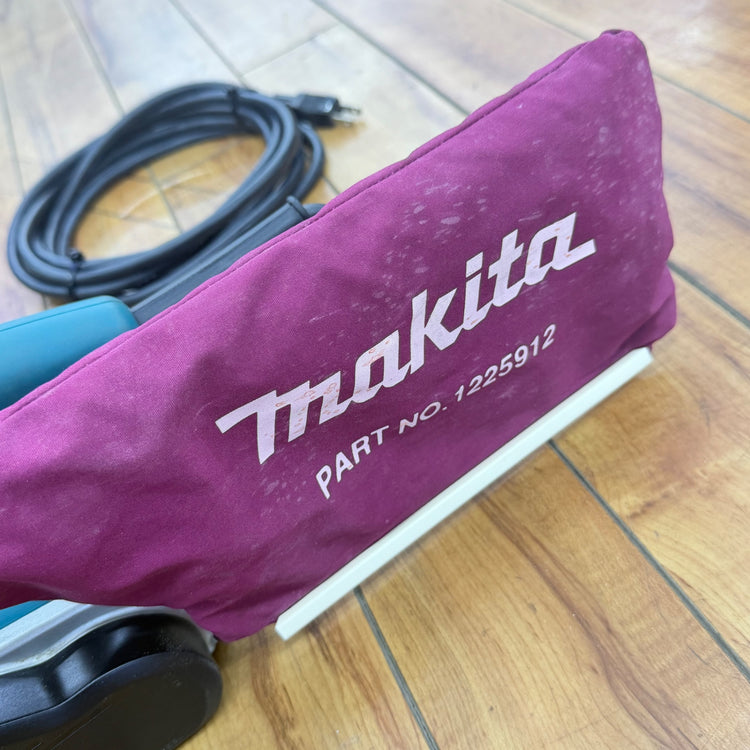 動作良好 ベルトサンダー 9903 マキタ純正ダストバッグ サンディングベルト10枚付属【リライズ蓮田店】