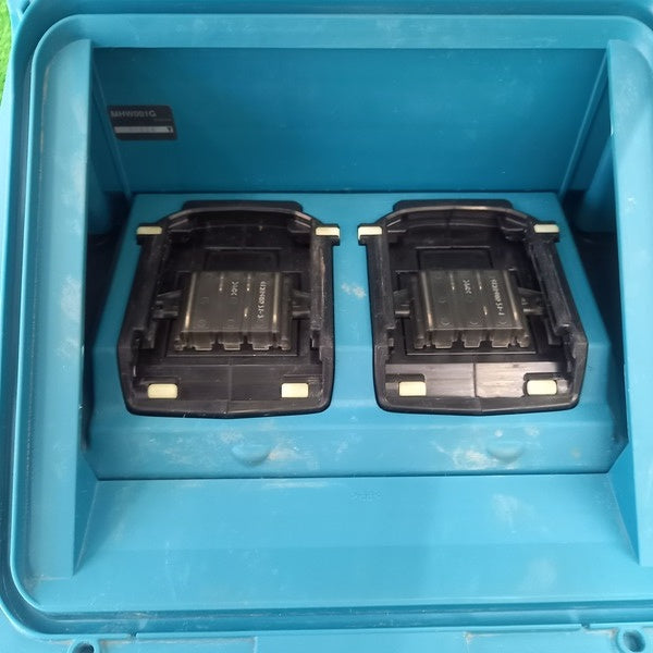 充電式高圧洗浄機 MHW001GZ 【野田愛宕店】