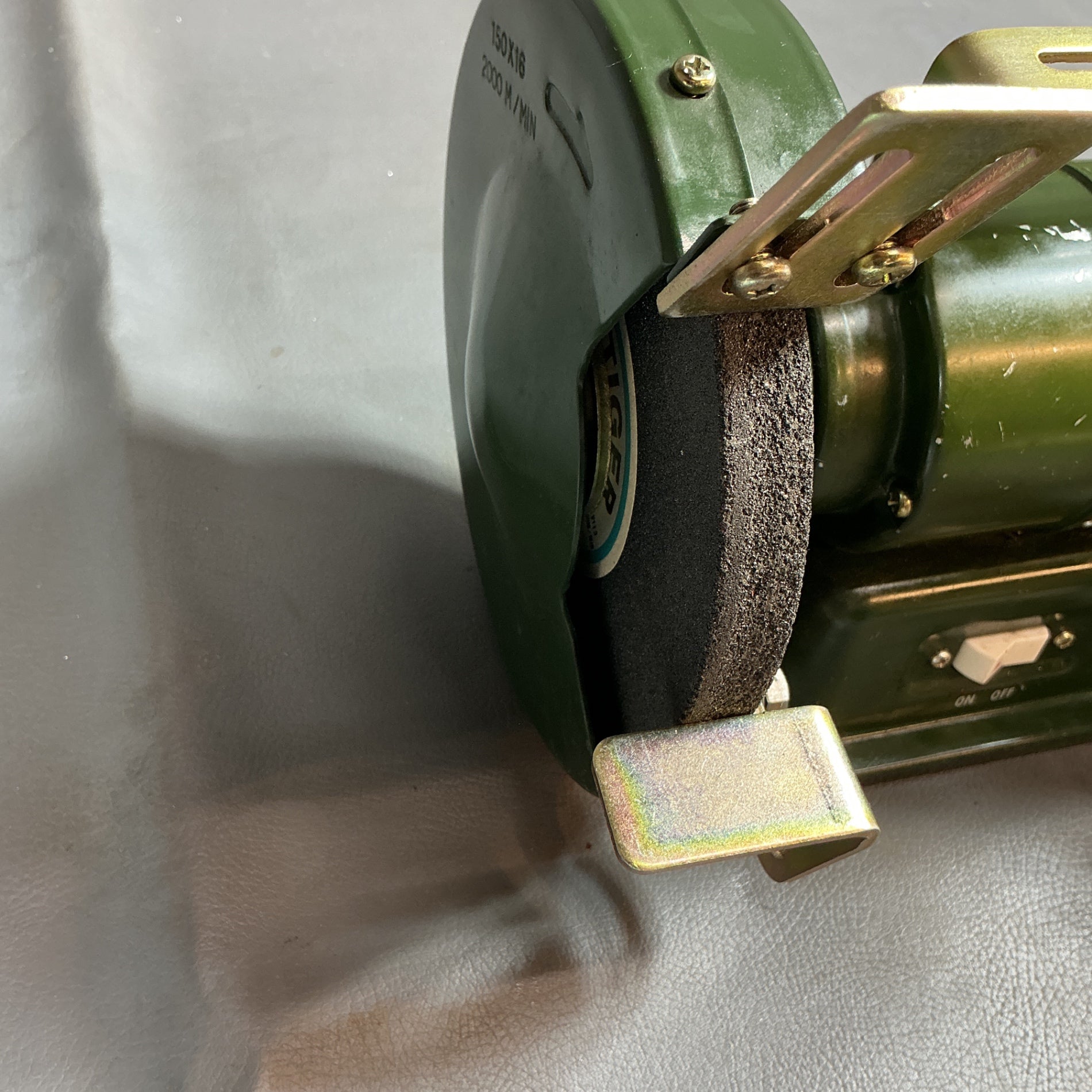 【中古】東芝 CBG-150C 刃物グラインダー  【越谷店】