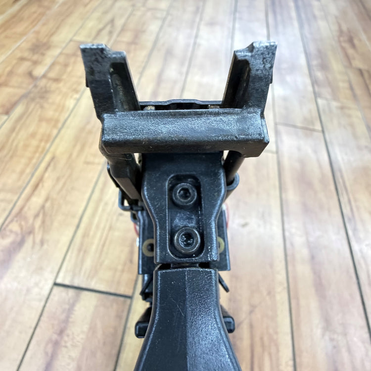 打ち込み動作良好 9mm 常圧フロアタッカ TA-557F/957Tフロア 【リライズ蓮田店】