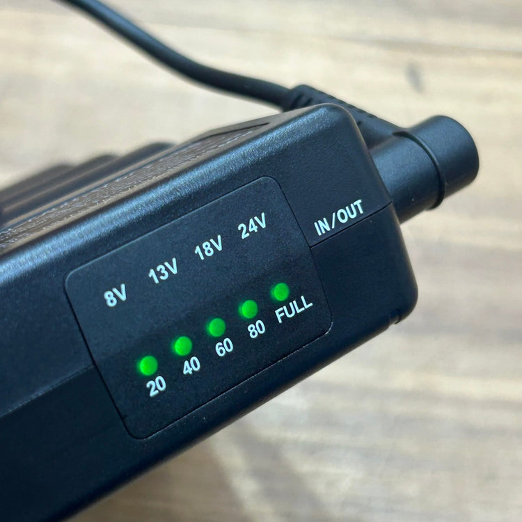 ◆バートル(BURTLE) リチウムイオンバッテリー 専用ケースセット AC09-24V 【船橋馬込店】