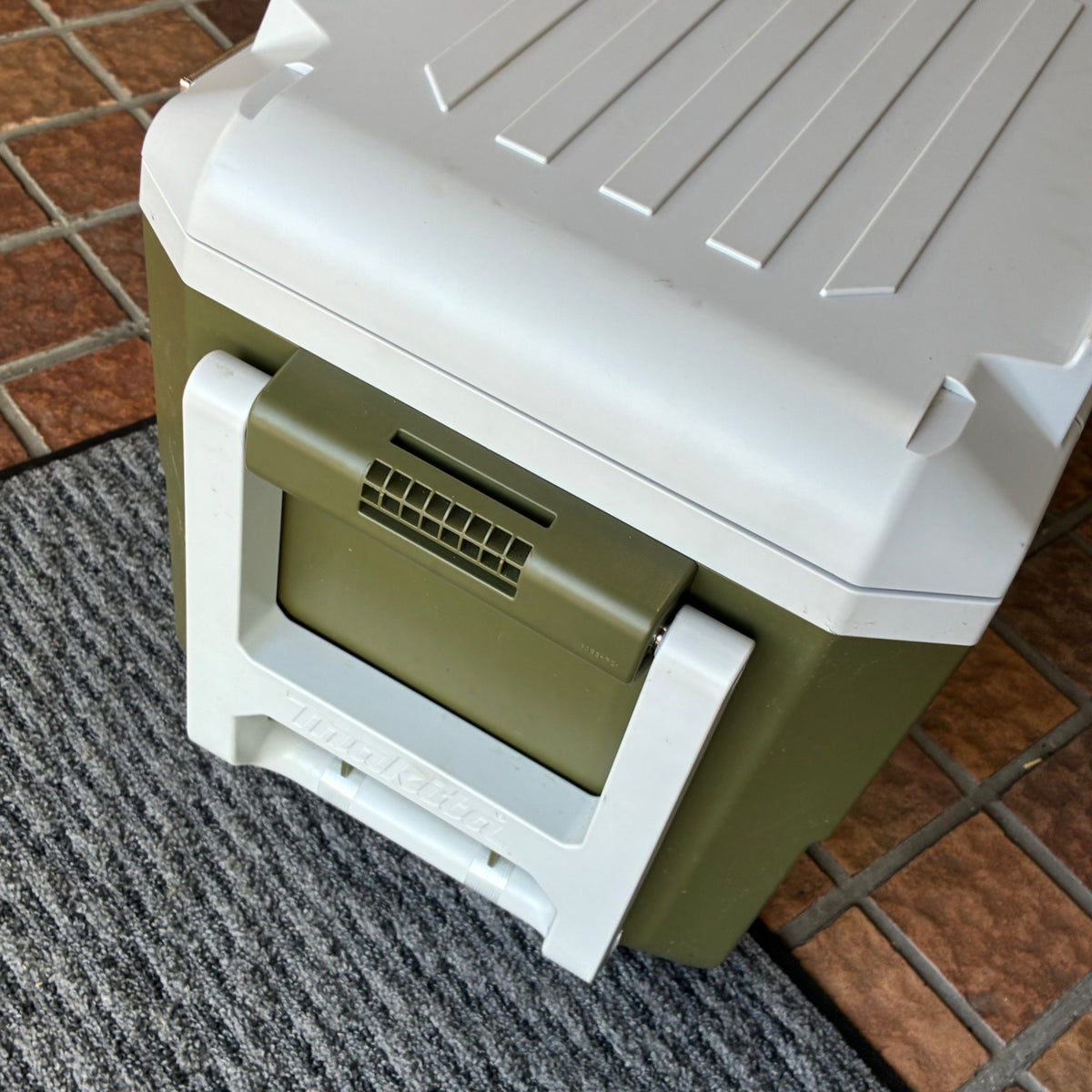 コードレス冷温庫 CW001GZO 【市川行徳店】