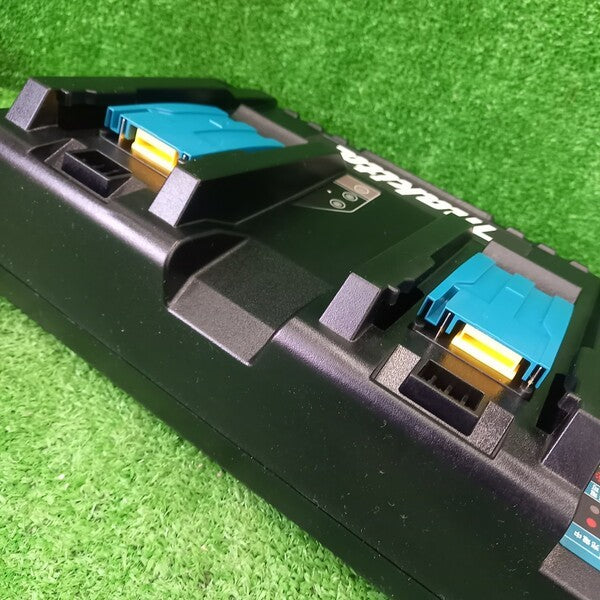 2口急速充電器 DC18RD 【野田愛宕店】