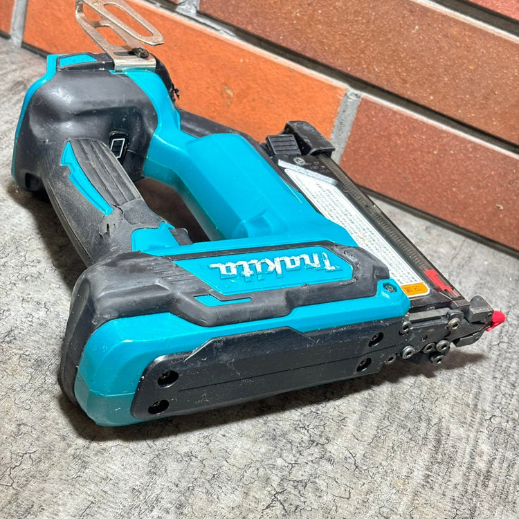 ◆マキタ(makita) 充電式ピンネイラ PT353DZ 【市川行徳店】