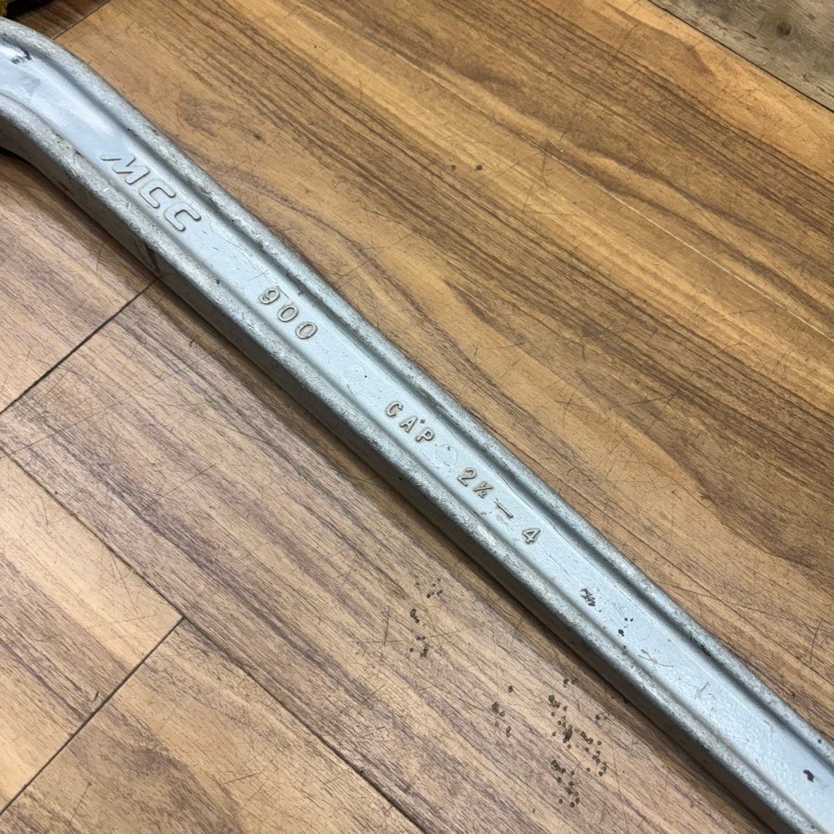 MCC 900mm コーナーパイプレンチ 【船橋馬込店】