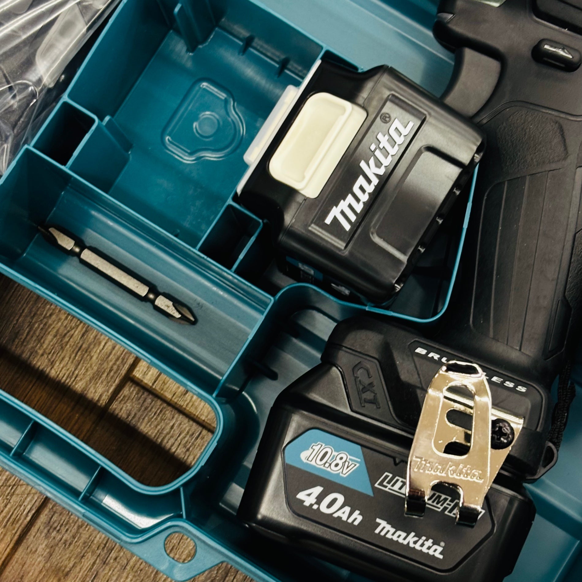 未使用  10.8v コードレスインパクトドライバー TD111DSMXB 【リライズ蓮田店】