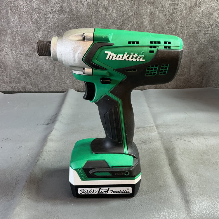 【中古】マキタ M695D 充電式インパクトドライバー  【越谷店】