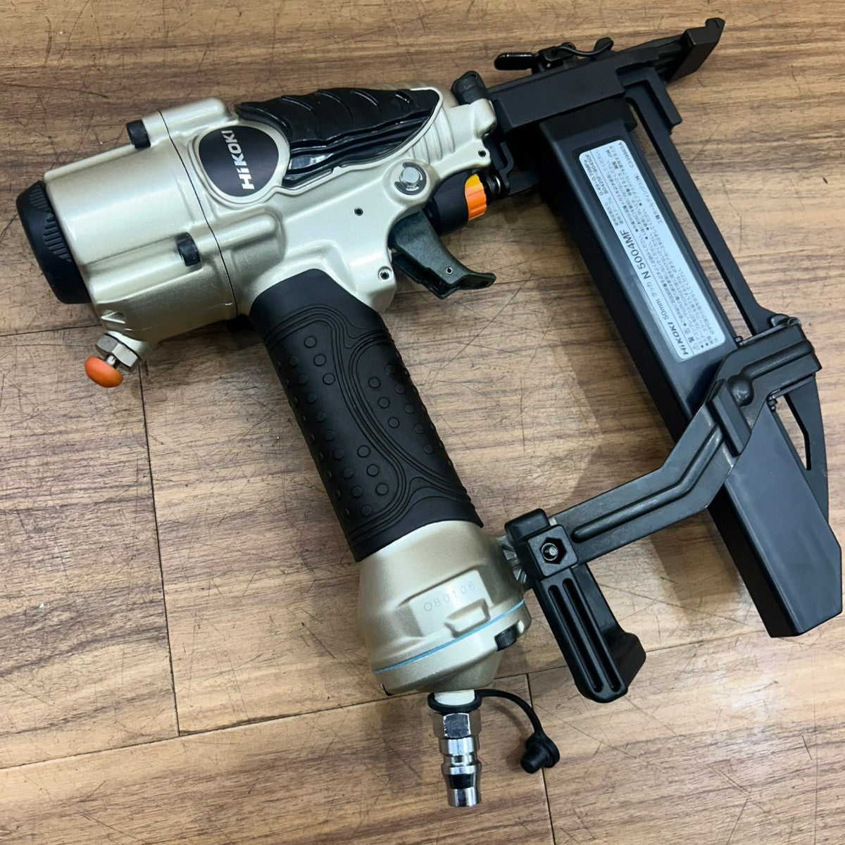 ハイコーキ N5004MF フロアタッカ 【船橋馬込店】