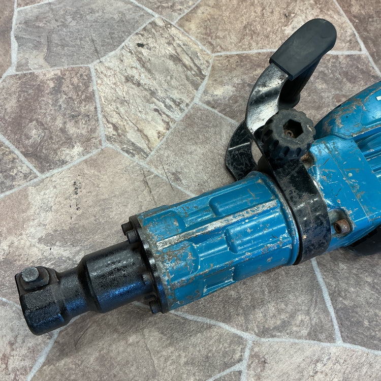 【中古・動作品】 マキタ makita 電動ハンマ HM1317C コンクリートハンマー ブレーカー ※ハンドル難あり 【越谷店】