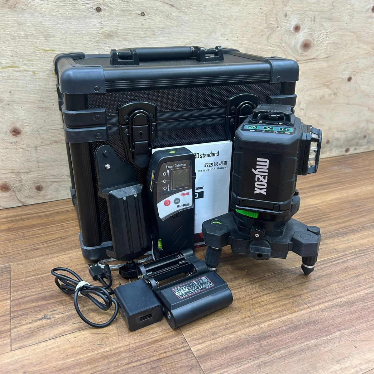 美品 マイゾックス myzox PRO standard フルライン グリーンレーザー墨出器  G-44PRO 【船橋馬込店】