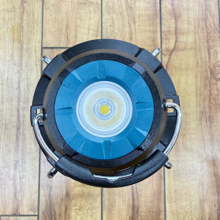 程度良好 マキタ(makita) 14.4V/18V コードレスランタン付きラジオ MR054 【リライズ蓮田店】