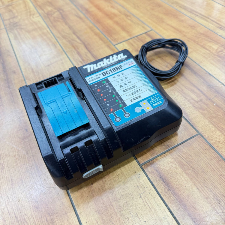 充電動作確認済み 14.4V/18V 急速充電器 DC18RF 【リライズ蓮田店】