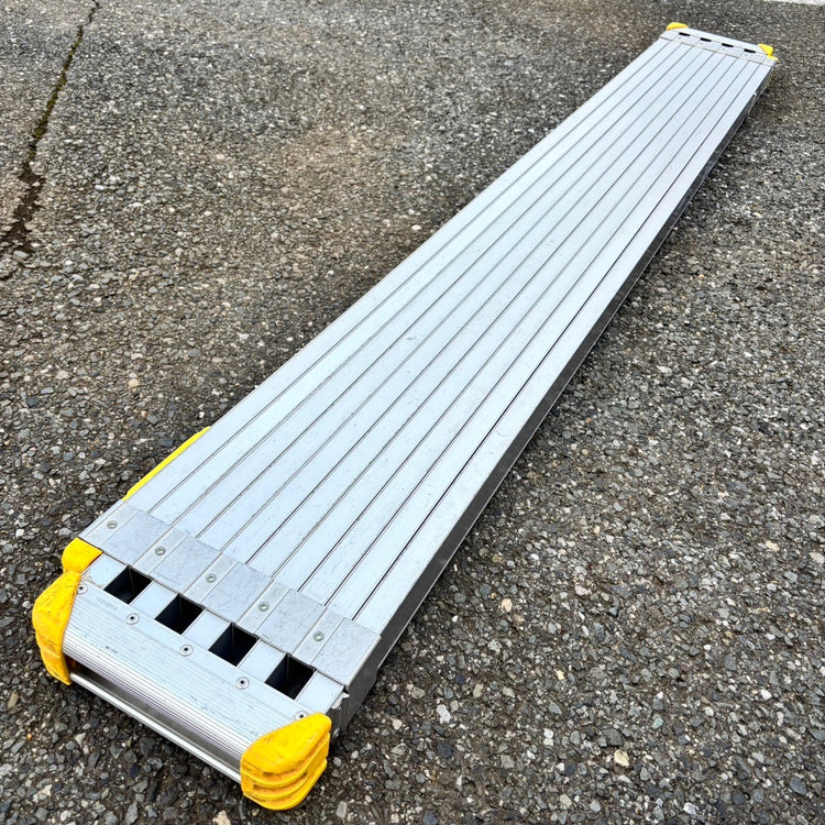 【店頭引取限定】アルインコ 伸縮式足場板 VSS-360NL ① 【船橋馬込店】