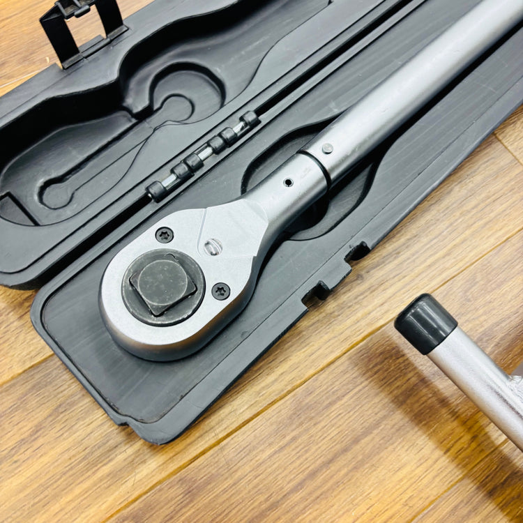 美品  25.4mm トルクレンチ 8395DW センタースタンド CS75DX エクステンション付き【リライズ蓮田店】