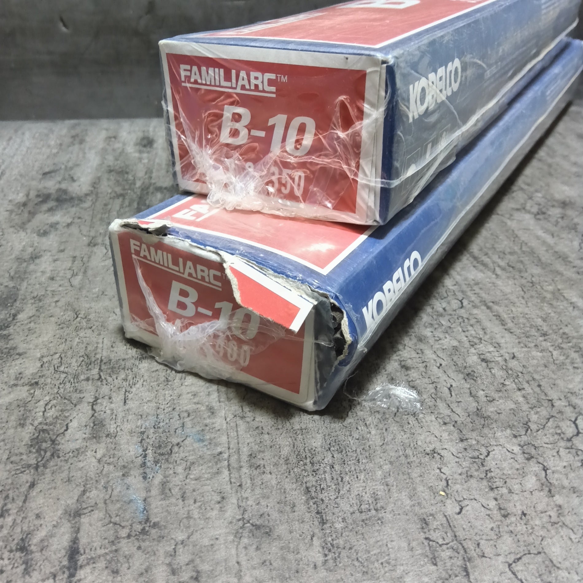 溶接棒 B-10 2箱セット 【市川行徳店】※二次流通品の為、傷・汚れあります。