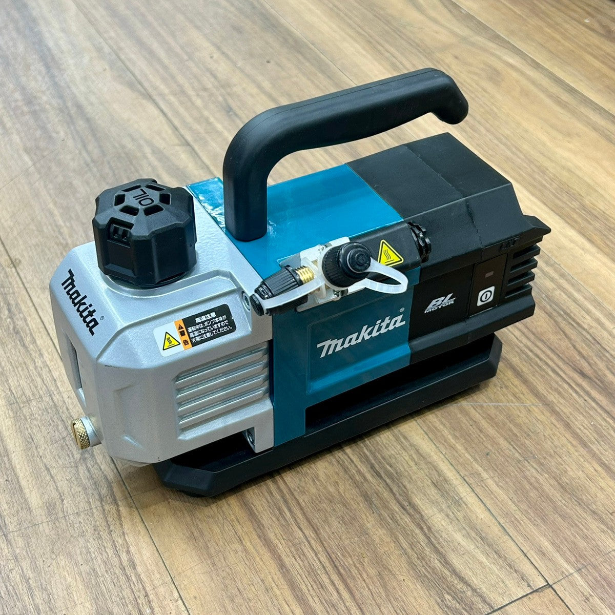 美品 マキタ makita 18V 充電式真空ポンプ VP281DZ 本体のみ 【船橋馬込店】