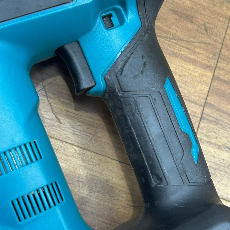 バッテリー付き マキタ (makita) 35mm コードレスピンネイラ PT001GZ 本体 BL4025 【船橋馬込店】