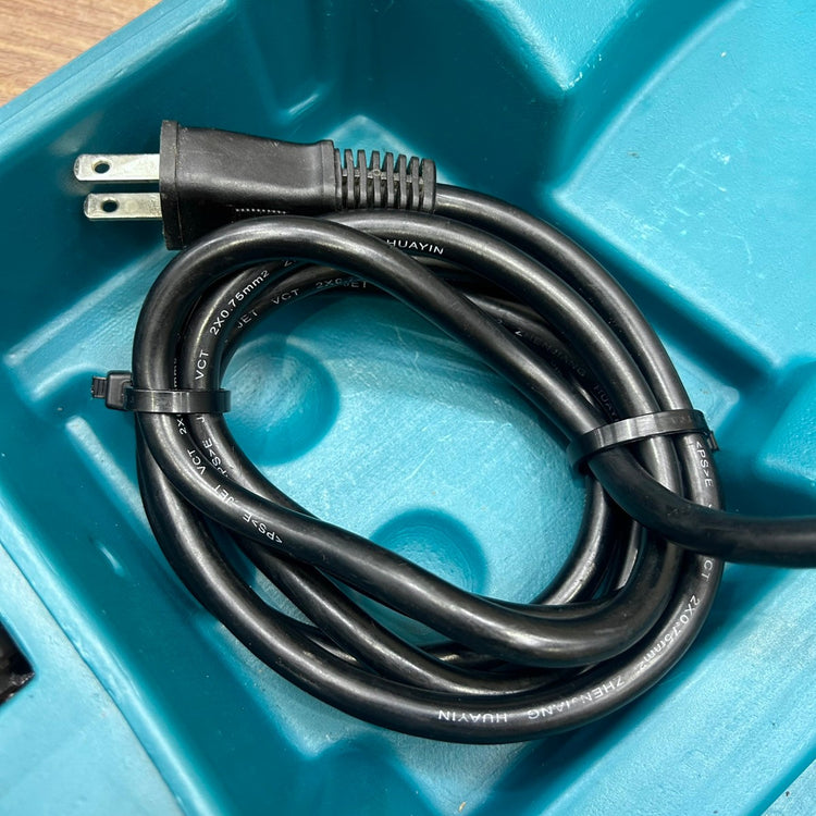 美品 マキタ (makita) マルチツール TM3010CT 【船橋馬込店】