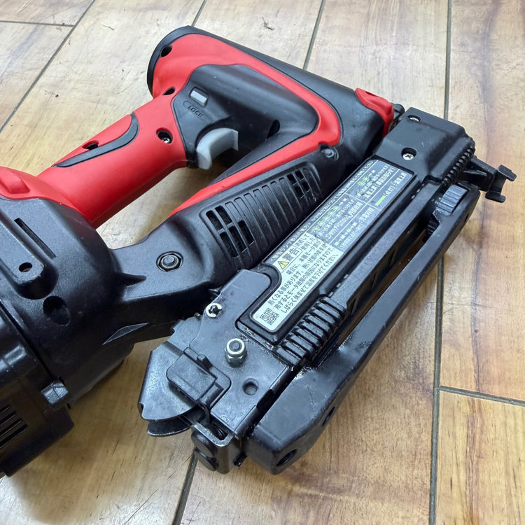動作良好  幅4mm 18V 充電式タッカ TJ-25/4J バッテリー(18V/5.0Ah)付属【リライズ蓮田店】