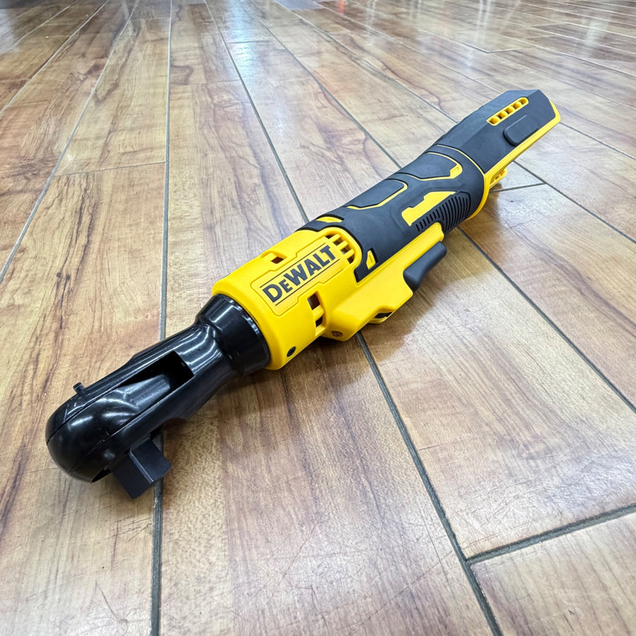 極美品 18V 1/2インチ(12.7sq) コードレスラチェットレンチ DCF512B 【リライズ蓮田店】
