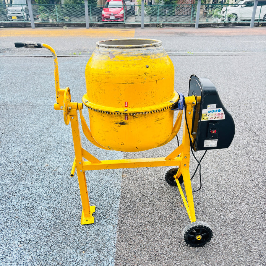 ※店舗引取限定　アルミス　可搬型モルタルミキサー 電動コンクリートミキサー　AMZ-50Y【越谷店】