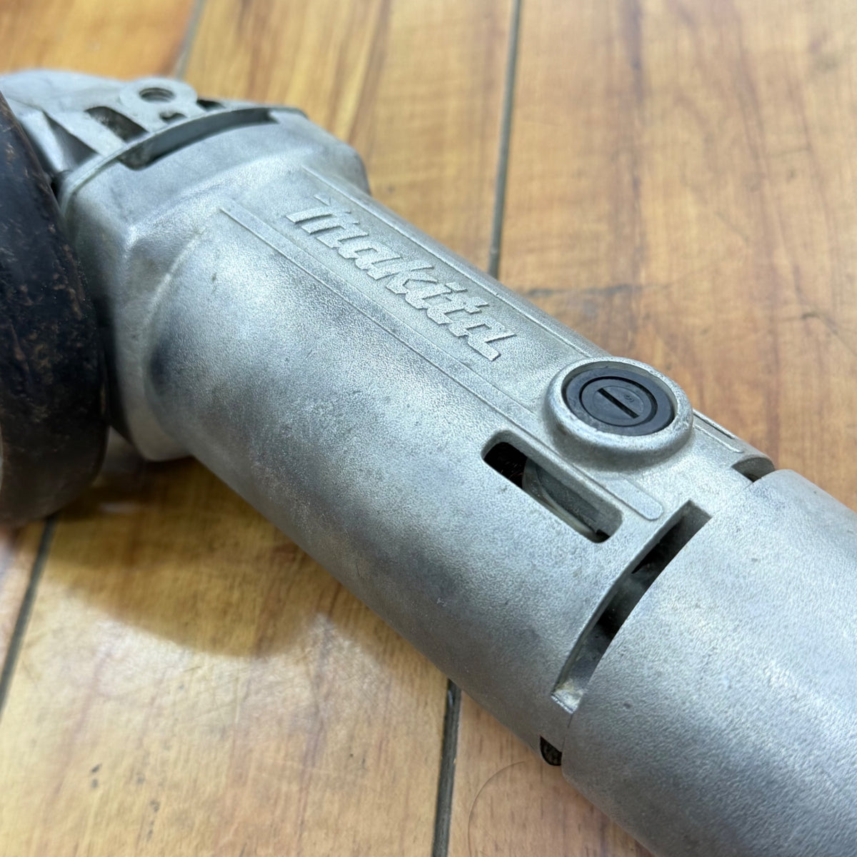 回転動作良好 100mm ディスクグラインダ 9500N 【リライズ蓮田店】