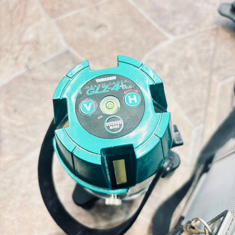 ◆山真製鋸(YAMASHIN) グリーンレーザー墨出し器 GL-4+ 【越谷店】