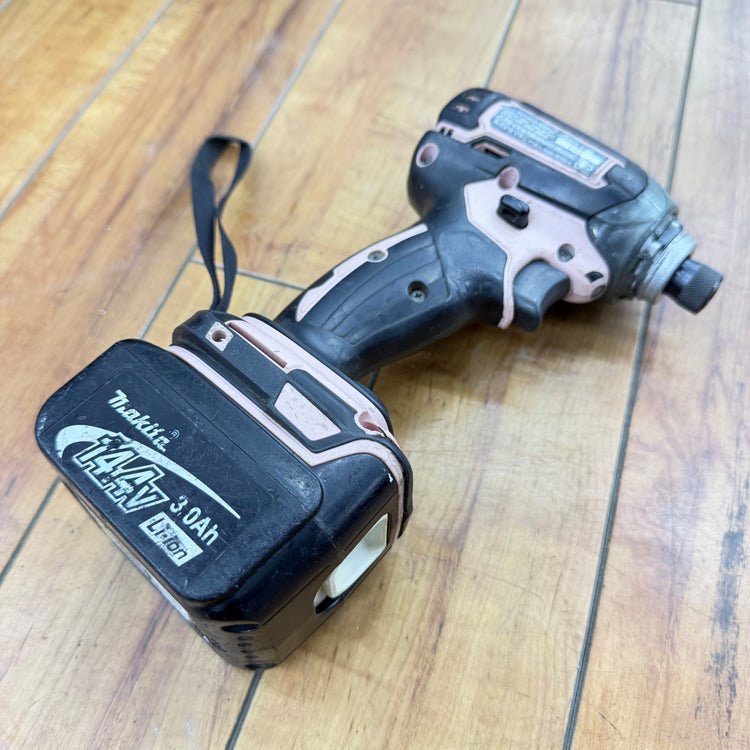 動作良好 14.4V 充電式インパクトドライバ TD136DZ バッテリー1個(BL1430)付属【リライズ蓮田店】