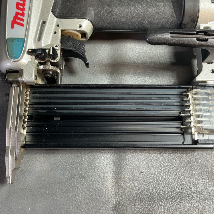 【中古】マキタ(makita) 常圧フィニッシュネイラ AF502N  【越谷店】