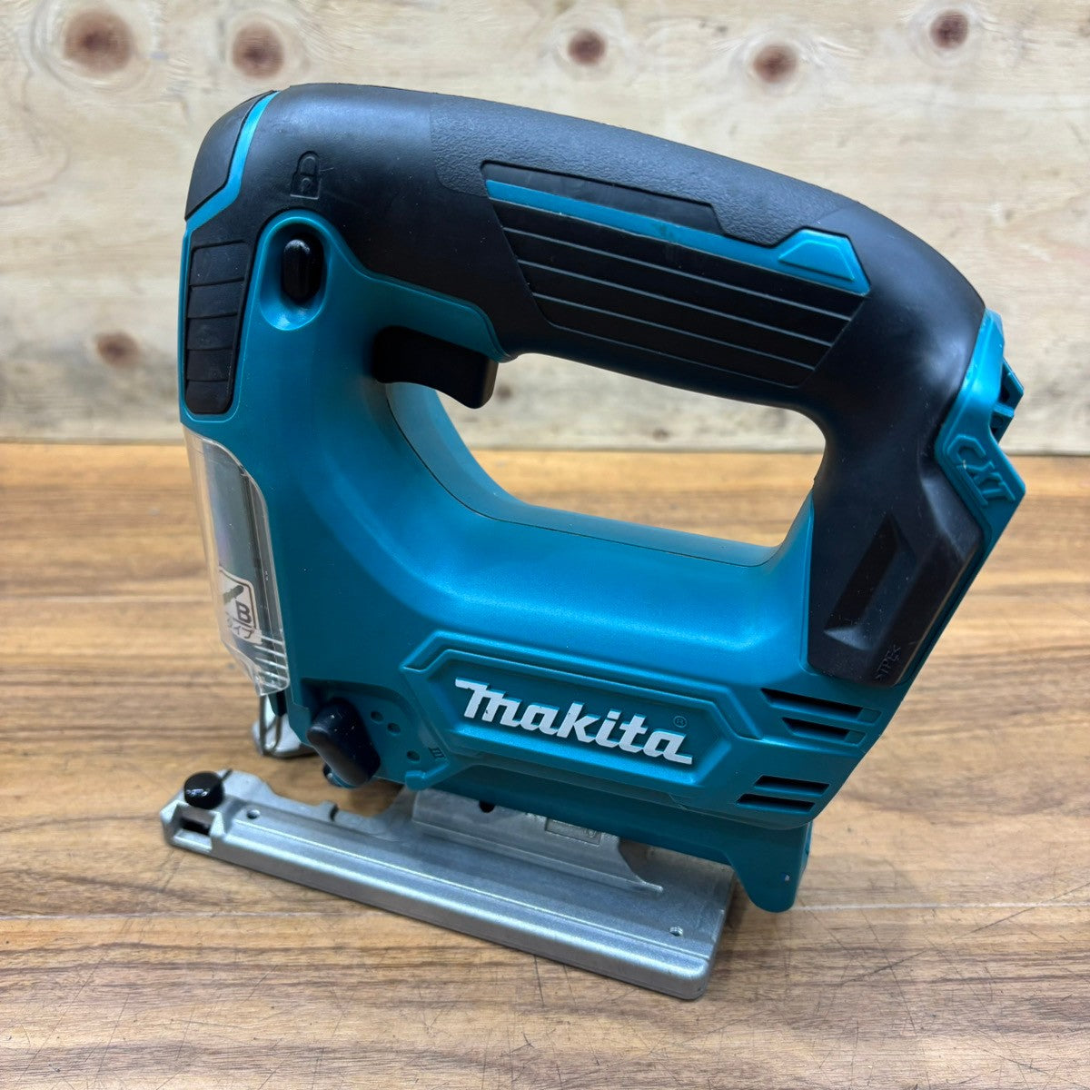 マキタ 充電式ジグソー (本体のみ/バッテリー・充電器別売) JV101DZ 【船橋馬込店】