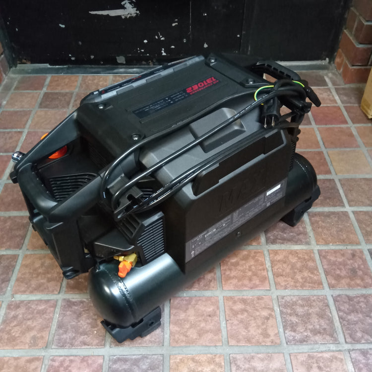 高圧専用エアコンプレッサー AK-HH1310E2_ブラック 【市川行徳店】