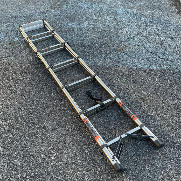 【中古・比較的綺麗です！】 メーカー不明 LADDER ステップ7段 伸縮脚立 高さ：約0.78~2.6m 【越谷店】